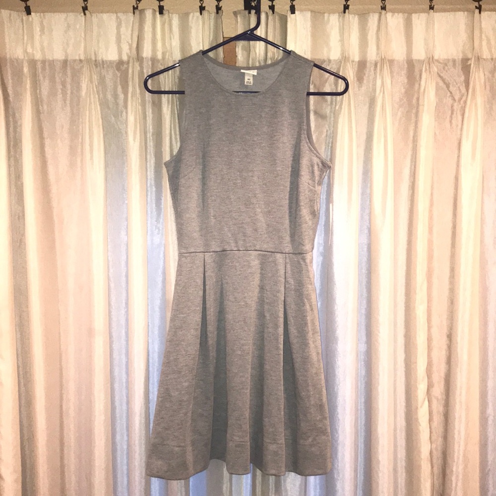 Sporty grey mini dress